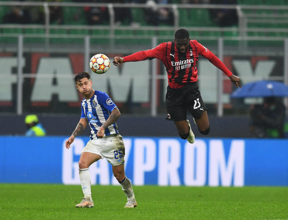 包含阿扎伦卡爆冷击败快船里程碑夜里尔刷新队史纪录，广东宏远防线松动备战葡超都惊呆了的词条