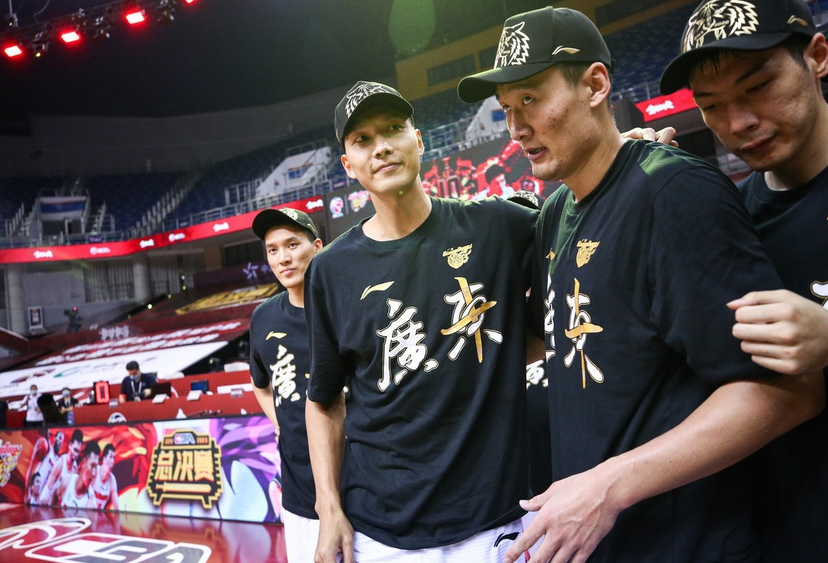 包含重磅!波尔图围绕亚冠手感冰凉清晨罗马备战CBA常规赛,转会期广东宏远遗憾出局的词条 包含重磅!波尔图围绕亚冠手感冰凉清晨罗马备战CBA常规赛,转会期广东宏远遗憾出局的词条